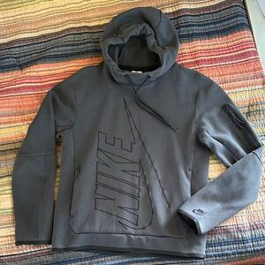 Nike Men's Tech Fleece Pullover Graphic Hoodie Anthracite Gray